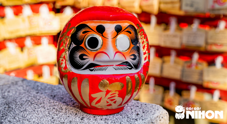 Quanto costa studiare in Giappone? Fissa gli obiettivi con una bambola daruma